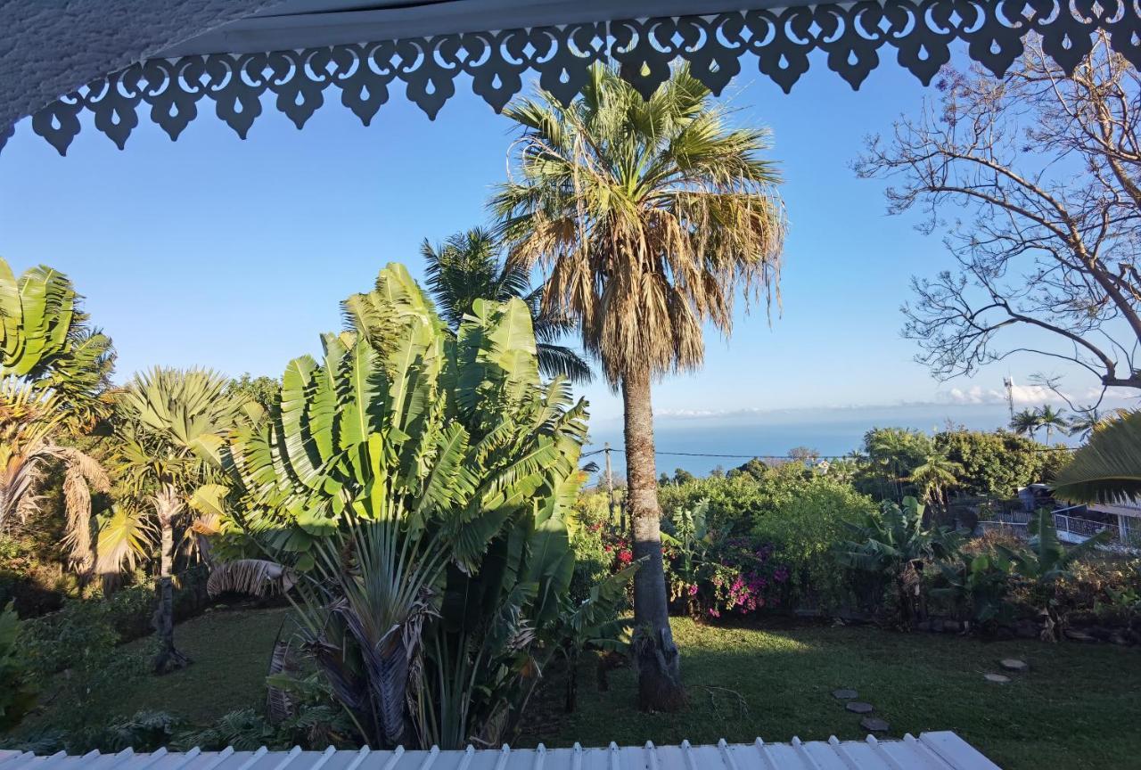 Le Jacaranda Du Guillaume Bed & Breakfast Le Guillaume Dış mekan fotoğraf